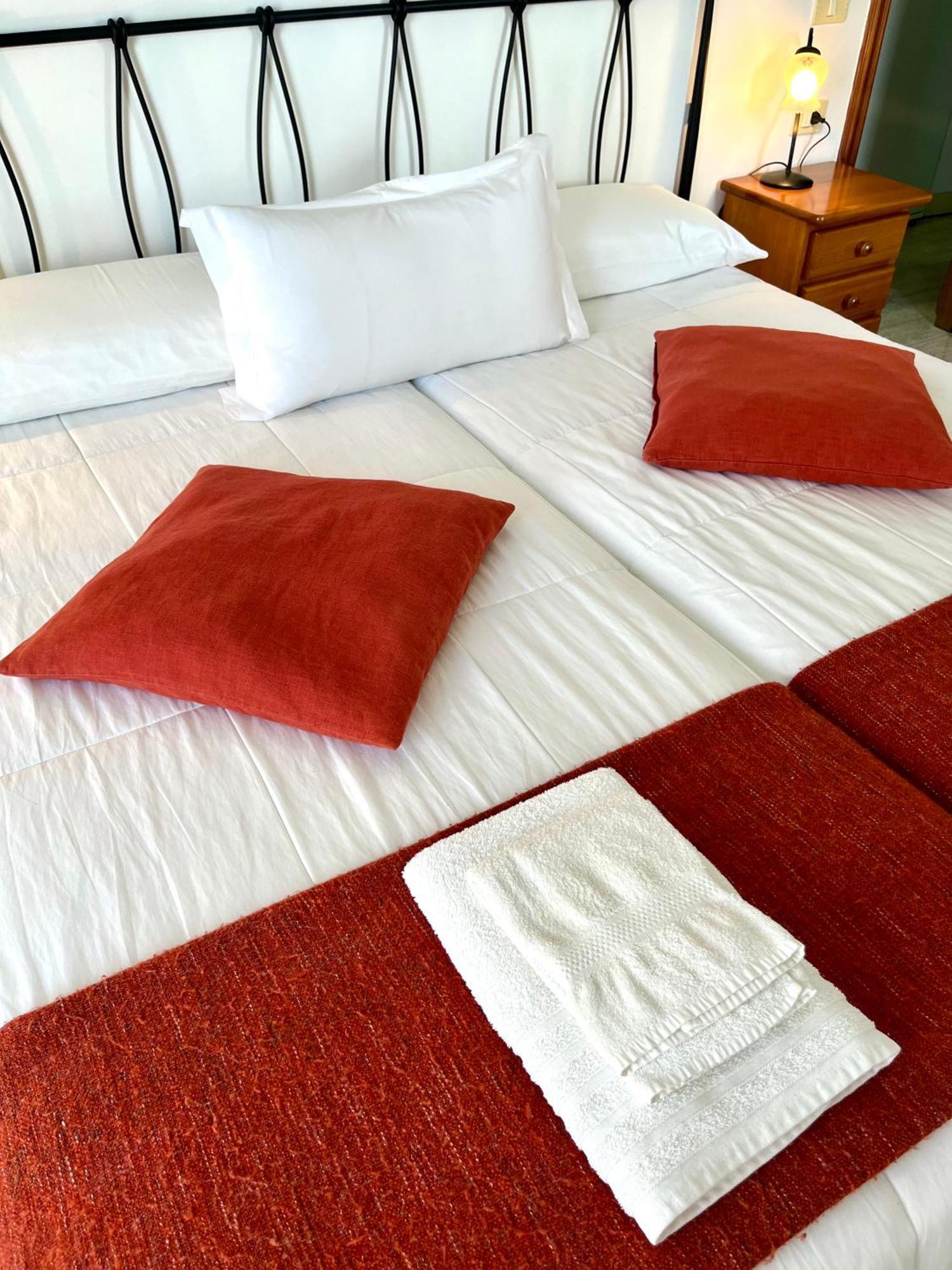 Apartamentos Edalmar Frontera Ngoại thất bức ảnh