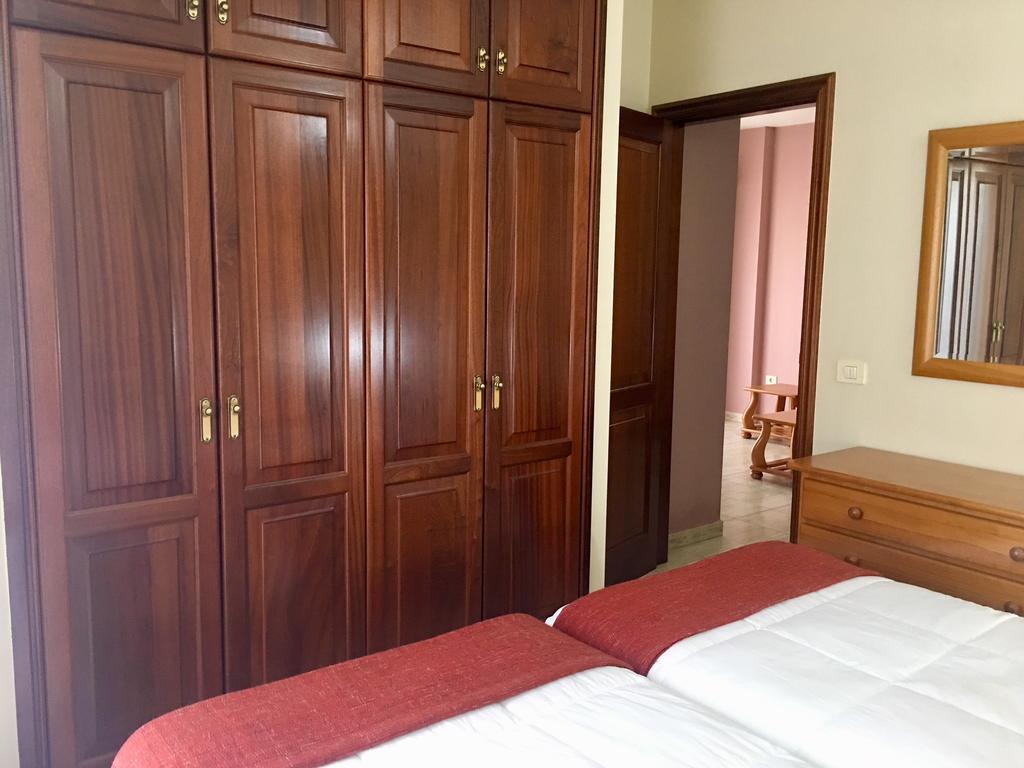 Apartamentos Edalmar Frontera Ngoại thất bức ảnh